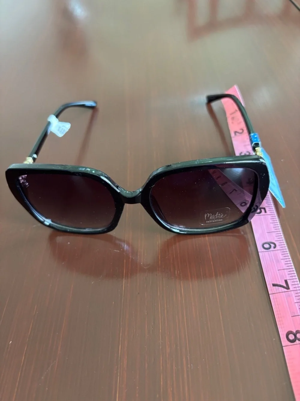 Mackie 100% UV protection Square/round black frame & gradient lens,gold accent